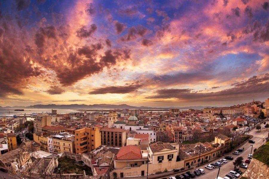 Palazzo Doglio Hotel Cagliari Exterior photo Sunset over the city
