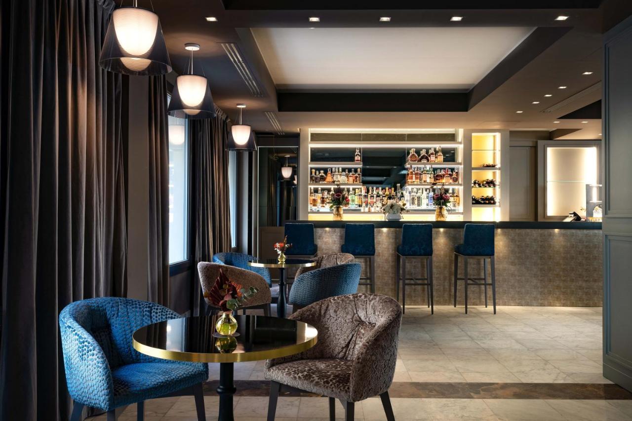 Palazzo Doglio Hotel Cagliari Exterior photo The bar at the Hotel